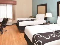 La Quinta Inn & Suites Locust Grove 3*