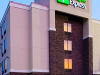Holiday Inn Express Raleigh-Durham Airport 2*