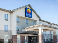 Comfort Inn & Suites Harrisonville 2*