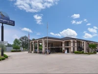 Mockingbird Inn & Suites 3*