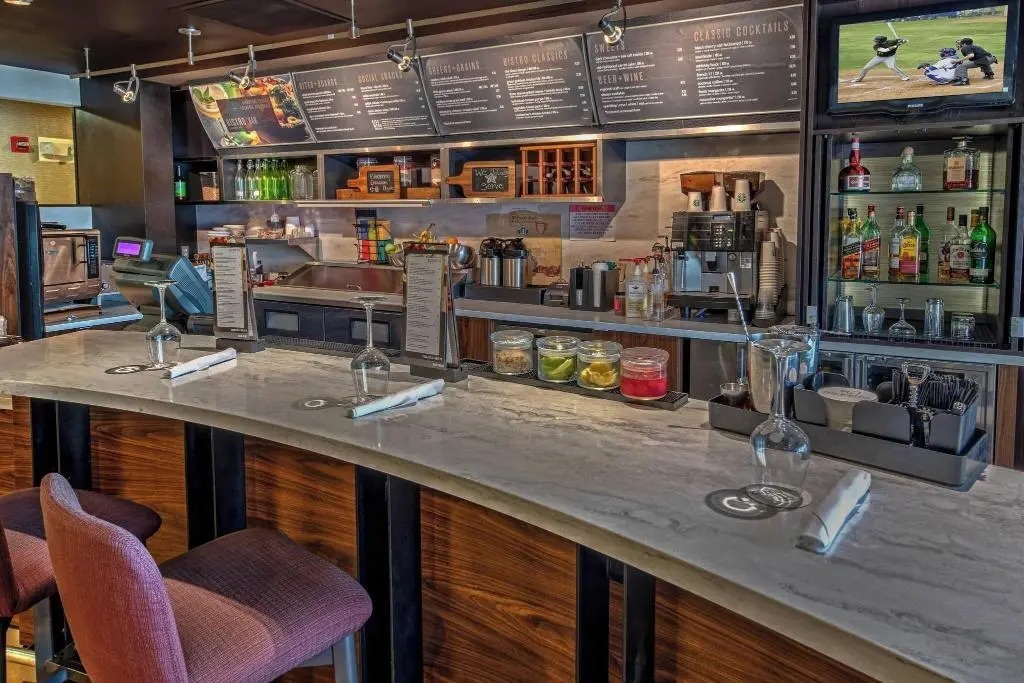 Courtyard Memphis Germantown 3*