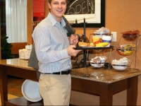 Hampton Inn Leesburg 2*