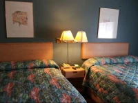 Overton Motel 2*