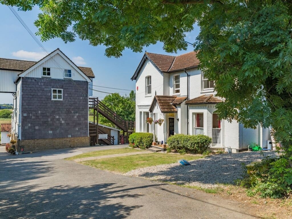 Little Hallingbury Mill 3*