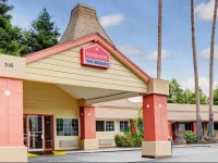 Ramada Limited Santa Cruz Water Street 2*