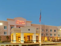 Hampton Inn & Suites Yuba City 3*