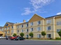 Comfort Inn & Suites North Woods Cross 2*