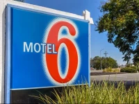 Motel 6 Vacaville 2*