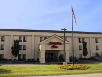 Hampton Inn South Haven 3*
