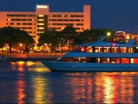 Radisson Hotel La Crosse 3*