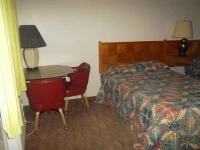 Hillside Inn 1*