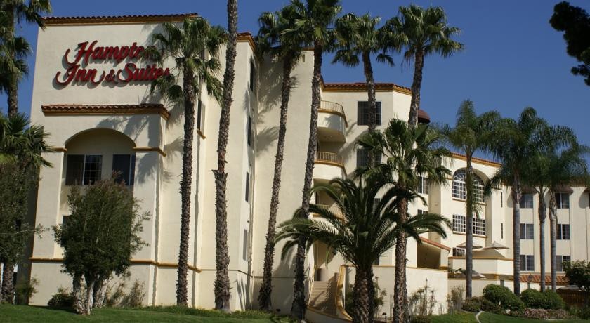 Hampton Inn & Suites Santa Ana/Orange County Airport 3*