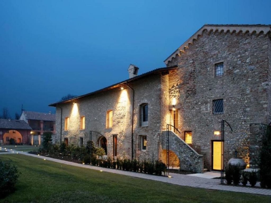 Santellone Resort 4*