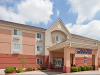 Candlewood Suites Emporia 2*