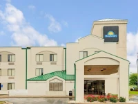 Days Inn Blue Springs 2*