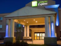 Holiday Inn Express Devils Lake 3*