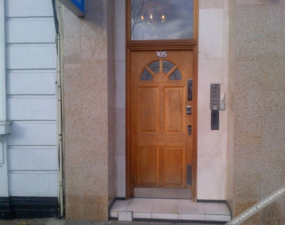 Milestone Apartments 4*
