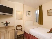 Manston Guest House 4*