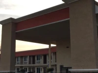Ontario Inn & Suites 2*
