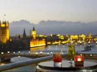 Plaza On the River 5*