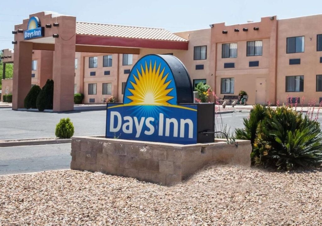 Days Inn Benson 2*
