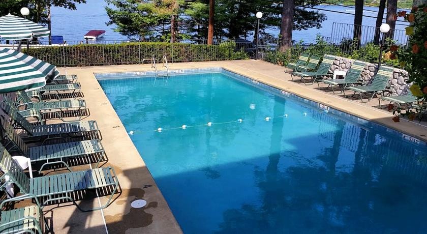 Birch Knoll Motel 2*
