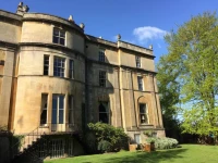 Bloomfield House 4*