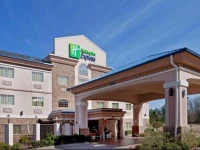 Holiday Inn Express Palestine 2*