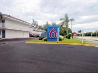 Motel 6 Dania Beach 2*