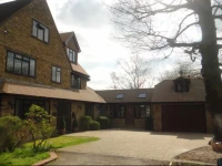 The Oaks Guest House 