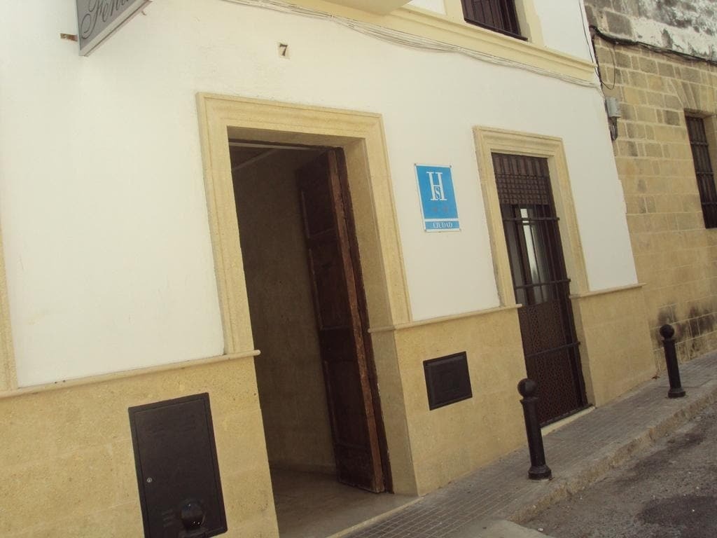 Hostal Fenix 2*