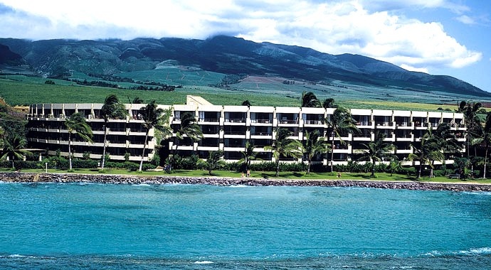 Aston Paki Maui 2*