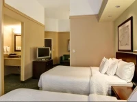 SpringHill Suites Fresno 3*