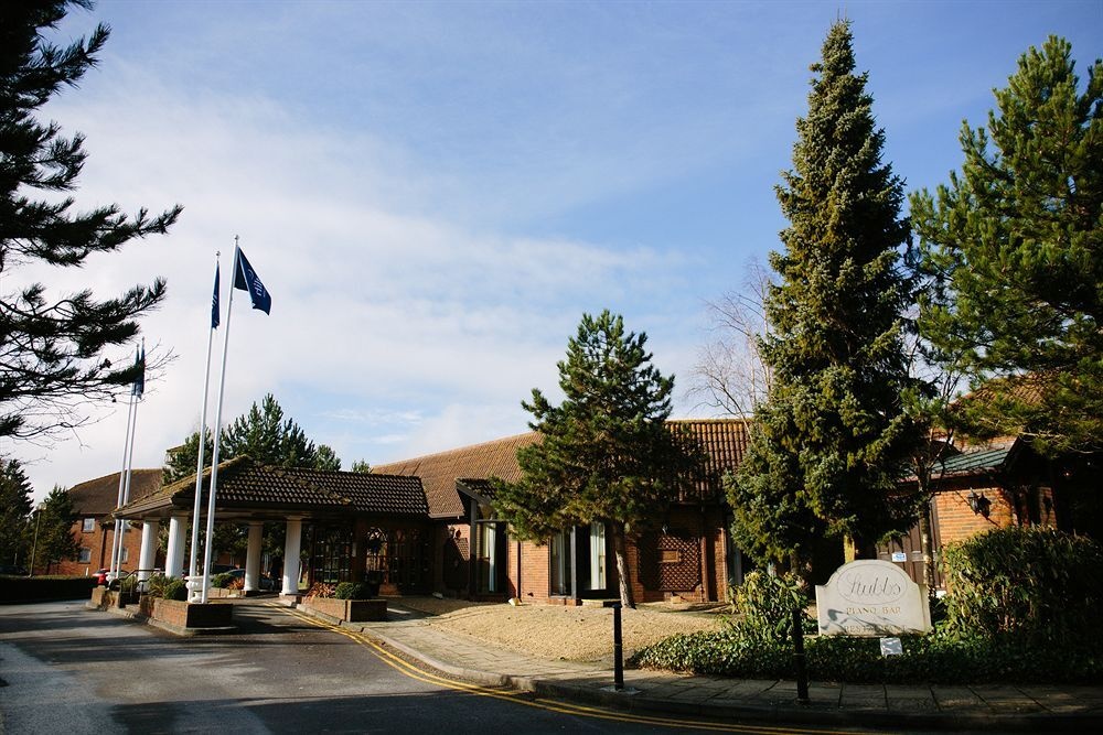 Hilton Newbury Centre 4*