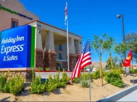 Holiday Inn Express Hotel & Suites Twentynine Palms 2*