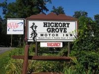 Hickory Grove Motor Inn 2*