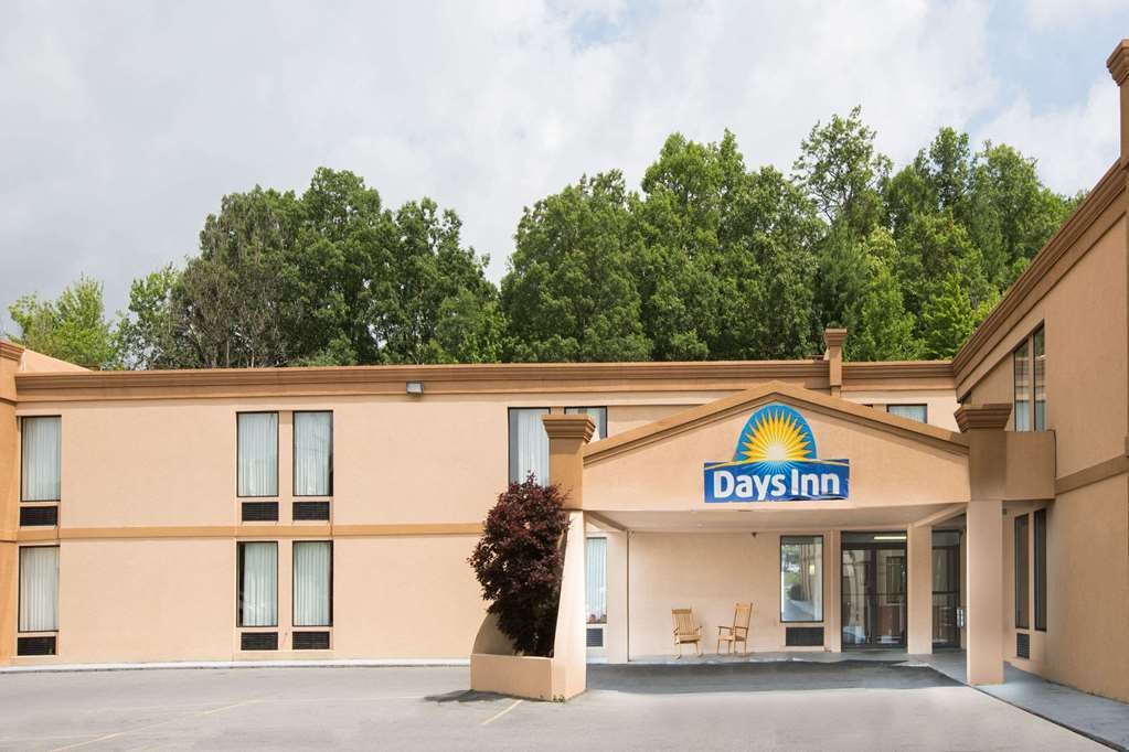 Days Inn Mount Hope 2*