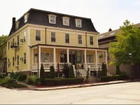 Inn on Bellevue 2*
