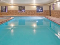 Holiday Inn Express Hotel & Suites Cedar City 2*