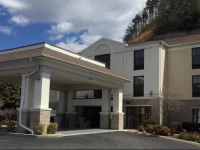 Holiday Inn Express Middlesboro 2*