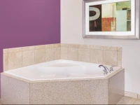 La Quinta Inn & Suites Cedar Hill 3*