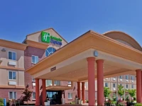 Holiday Inn Express Warrenton 3*
