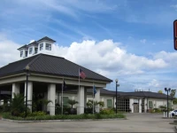 Clarion Inn & Suites Conference Center 3*