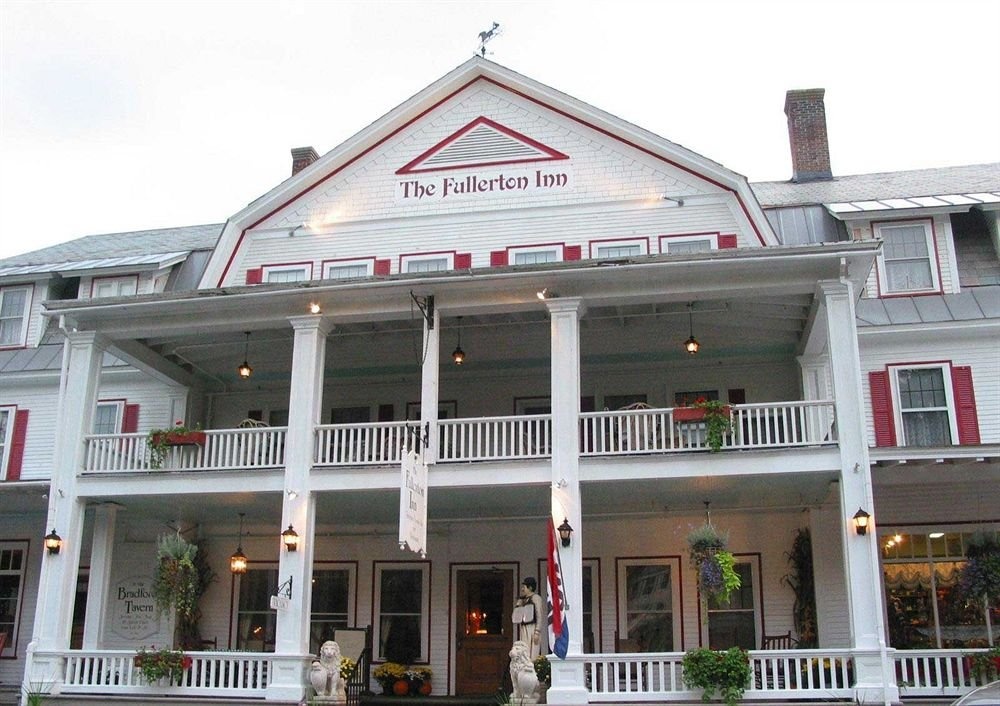 Fullerton Inn 2*