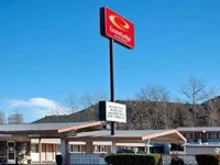 Econo Lodge Yreka 2*