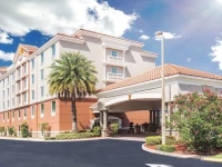 Holiday Inn Express Melbourne 2*