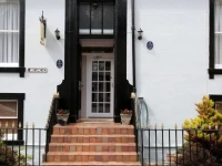 Craig Holm Guest House 