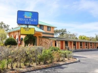 River Side Inn 4*