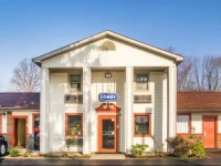 Econo Lodge Newton Falls 2*