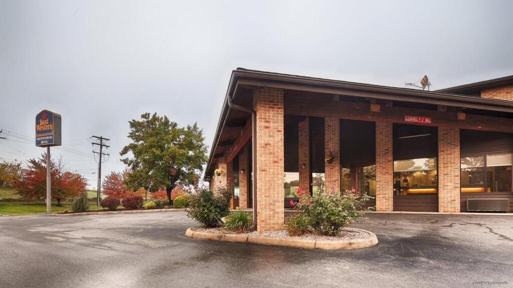 BEST WESTERN Shippensburg Hotel 2*